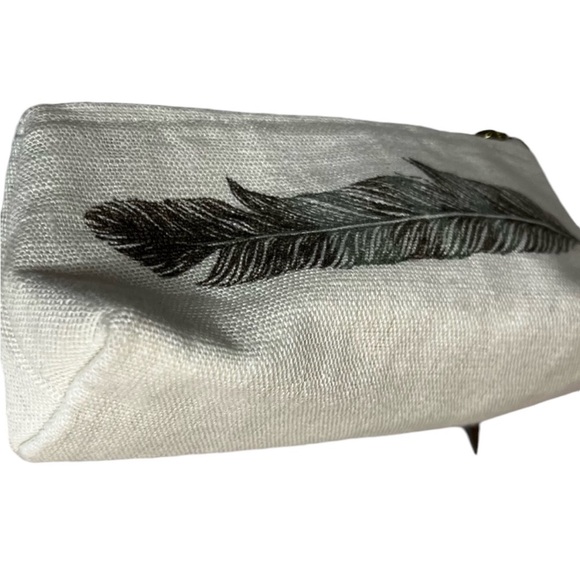 Danica Studios Single Feather small zipper pouch 100% Cotton Leather Pull Strip - Picture 3 of 5